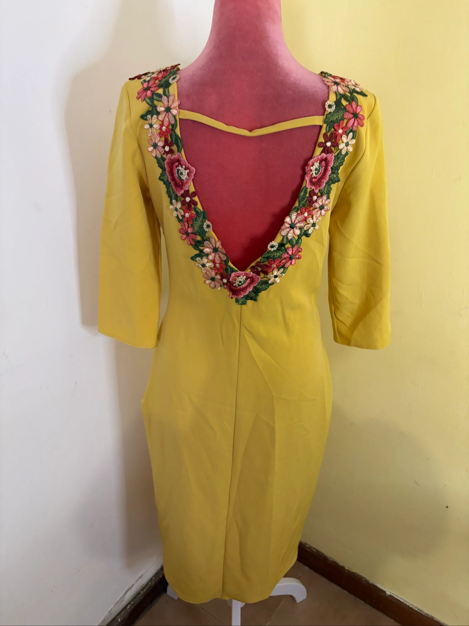 Vestido Amarelo Mostarda Midi Festa - Costas Abertas
